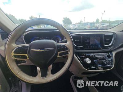 2018 Chrysler Pacifica Limited 121.6" WB - zdjęcie 10 z 24 - miniatura