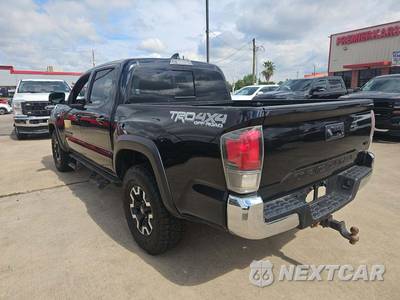2020 Toyota Tacoma TRD Off-Road Crew Cab Medium Bed - zdjęcie 4 z 23 - miniatura