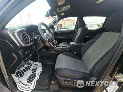 2020 Toyota Tacoma TRD Off-Road Crew Cab Medium Bed - zdjęcie 6 z 23 - miniatura