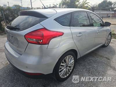 2018 Ford Focus Titanium Hatchback - zdjęcie 3 z 25 - miniatura