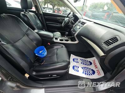 2015 Nissan Altima 3.5 SL - zdjęcie 18 z 26 - miniatura