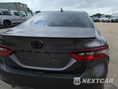 2022 Toyota Camry SE - zdjęcie 4 z 28 - miniatura