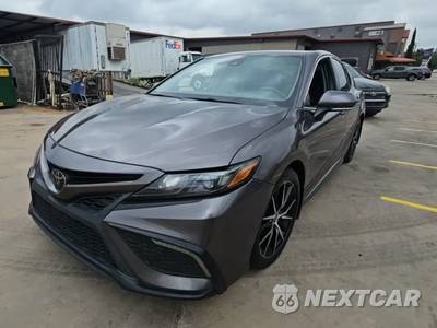 2022 Toyota Camry SE - zdjęcie 1 z 28 - miniatura
