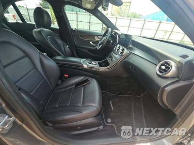 2019 Mercedes-Benz C 300 Sedan - zdjęcie 18 z 27 - miniatura