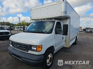 2006 Ford Super Duty E-450 Cutaway DRW