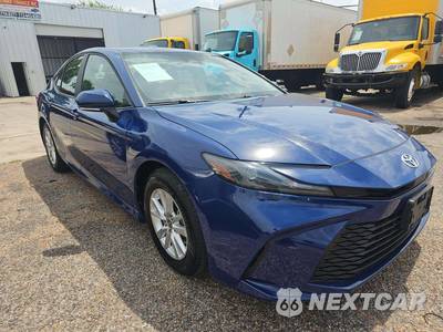 2025 Toyota Camry LE - zdjęcie 2 z 23 - miniatura