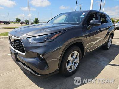 2025 Toyota Highlander LE - zdjęcie 1 z 23 - miniatura