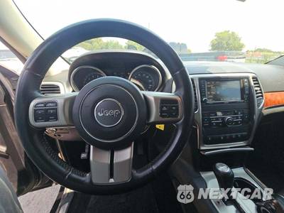2013 Jeep Grand Cherokee Limited - zdjęcie 10 z 25 - miniatura
