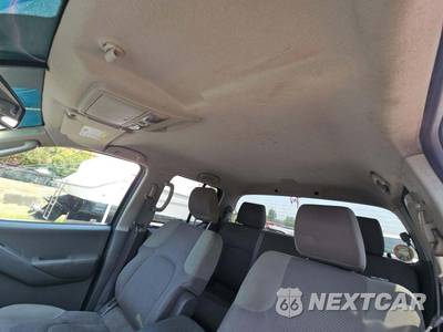 2011 Nissan Frontier SV Crew Cab Medium Bed - zdjęcie 11 z 32 - miniatura