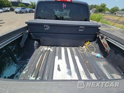 2011 Nissan Frontier SV Crew Cab Medium Bed - zdjęcie 14 z 32 - miniatura