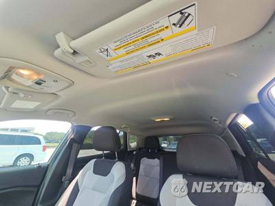 2025 Chevrolet Trax LS - zdjęcie 8 z 20 - miniatura