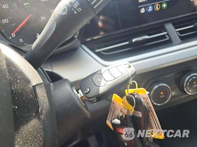 2025 Chevrolet Trax LS - zdjęcie 5 z 20 - miniatura