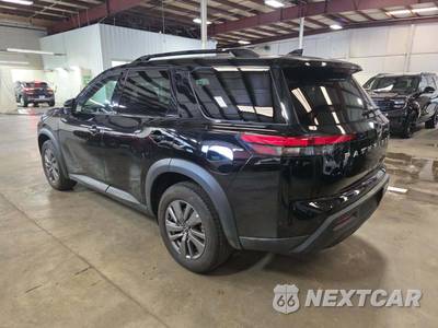 2025 Nissan Pathfinder SV - zdjęcie 2 z 25 - miniatura