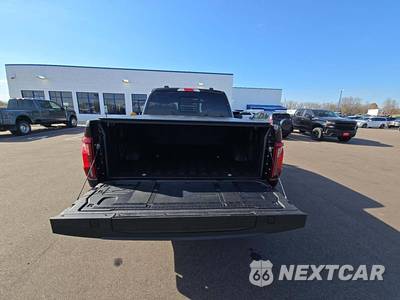 2025 Ford F-150 XLT Crew Cab Short Bed - zdjęcie 11 z 29 - miniatura