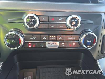 2025 Ford F-150 XLT Crew Cab Short Bed - zdjęcie 25 z 29 - miniatura