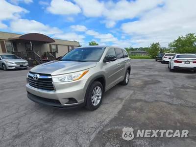 2014 Toyota Highlander LE