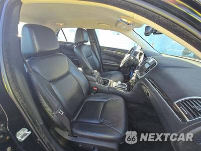 2015 Chrysler 300 Limited - zdjęcie 18 z 29 - miniatura