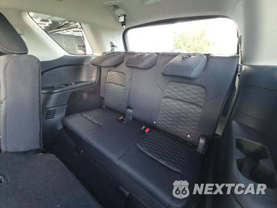 2026 Nissan Pathfinder SV - zdjęcie 14 z 21 - miniatura