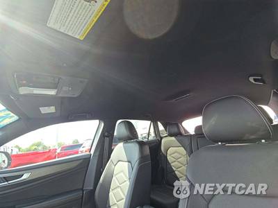 2026 Volkswagen Atlas Cross Sport 2.0T SE w/Technology - zdjęcie 8 z 21 - miniatura