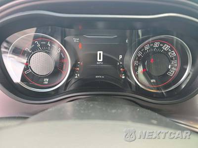 2023 Dodge Challenger R/T - zdjęcie 6 z 20 - miniatura