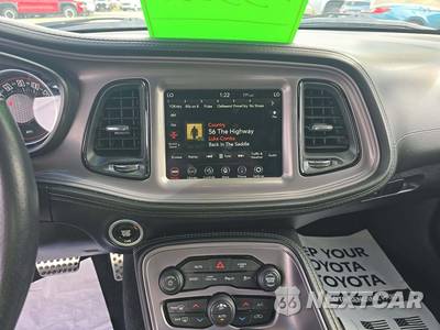 2023 Dodge Challenger R/T - zdjęcie 7 z 20 - miniatura