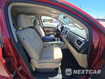 2019 Nissan TITAN SV Crew Cab Short Bed - zdjęcie 15 z 19 - miniatura