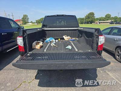 2018 Nissan TITAN XD SL Crew Cab Medium Bed - zdjęcie 14 z 29 - miniatura