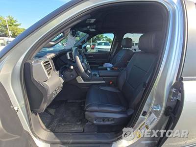 2026 Toyota Tundra Platinum Crew Cab Medium Bed - zdjęcie 3 z 20 - miniatura
