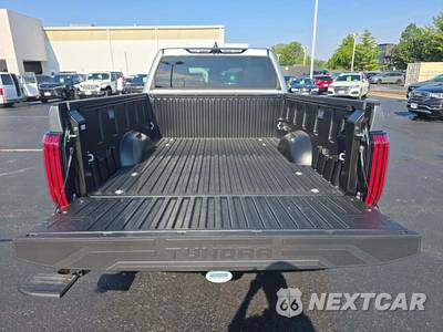 2026 Toyota Tundra Platinum Crew Cab Medium Bed - zdjęcie 11 z 20 - miniatura