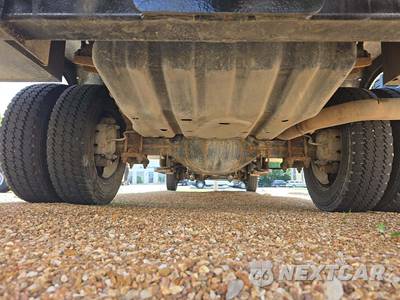 2016 Ford Super Duty F-550 Cab Chassis XL Regular Cab DRW - zdjęcie 13 z 20 - miniatura