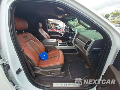 2022 Ford Super Duty F-250 King Ranch Crew Cab Medium Bed - zdjęcie 18 z 23 - miniatura