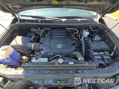 2020 Toyota Sequoia Platinum - zdjęcie 21 z 22 - miniatura