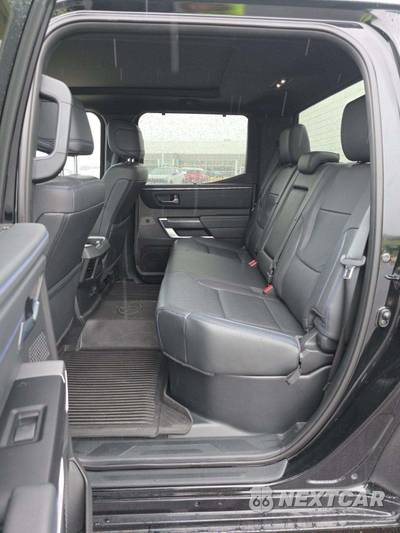 2024 Toyota Tundra Platinum Crew Cab Short Bed - zdjęcie 10 z 21 - miniatura