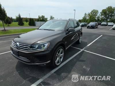 2017 Volkswagen Touareg Executive - zdjęcie 1 z 33 - miniatura