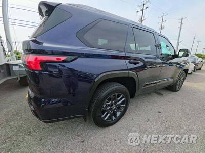 2025 Toyota Sequoia Platinum - zdjęcie 3 z 22 - miniatura