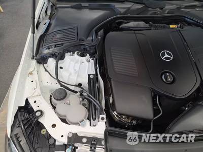 2024 Mercedes-Benz C 300 4MATIC - zdjęcie 23 z 24 - miniatura