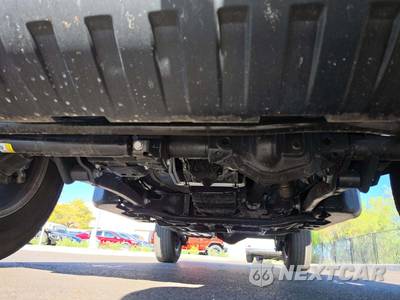 2026 Jeep Wrangler 4 Door Sahara - zdjęcie 17 z 19 - miniatura
