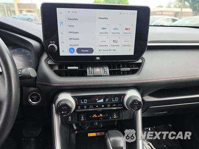 2024 Toyota RAV4 Prime XSE - zdjęcie 7 z 22 - miniatura