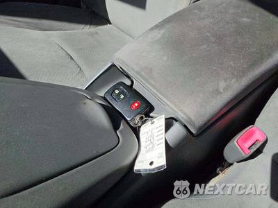 2010 Toyota Prius II - zdjęcie 5 z 37 - miniatura