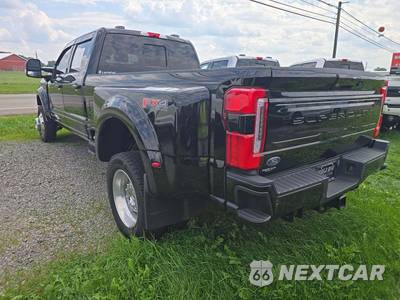 2026 Ford Super Duty F-450 Platinum Crew Cab Long Bed DRW - zdjęcie 2 z 24 - miniatura