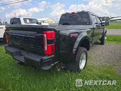 2026 Ford Super Duty F-450 Platinum Crew Cab Long Bed DRW - zdjęcie 3 z 24 - miniatura