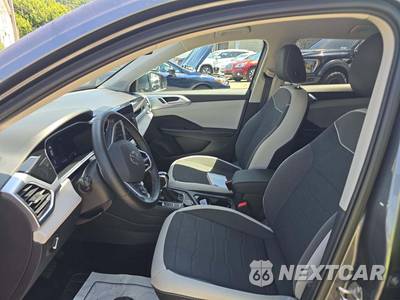 2025 Volkswagen Taos SE - zdjęcie 3 z 20 - miniatura
