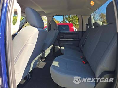 2017 Ram 2500 Tradesman Crew Cab Medium Bed - zdjęcie 13 z 24 - miniatura