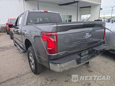2025 Ford F-150 XLT Crew Cab Short Bed - zdjęcie 2 z 22 - miniatura