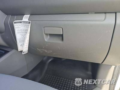 2018 Nissan NV2500 HD Cargo SV High Roof 146.1" WB - zdjęcie 18 z 24 - miniatura