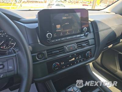 2025 Nissan Pathfinder S - zdjęcie 10 z 24 - miniatura