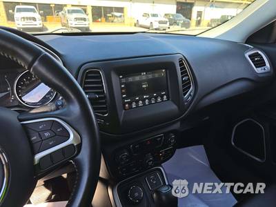 2020 Jeep Compass Latitude - zdjęcie 10 z 23 - miniatura