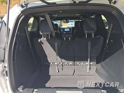 2026 Chrysler Pacifica Select 121.6" WB - zdjęcie 15 z 22 - miniatura
