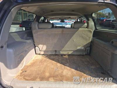 2003 Chevrolet Suburban 2500 LT 1SM - zdjęcie 15 z 33 - miniatura