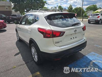 2018 Nissan Rogue Sport SV - zdjęcie 2 z 22 - miniatura